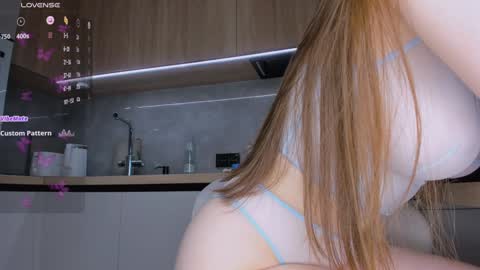 Olly online show from December 15, 2024, 9:45 am