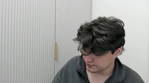 bondistar online show from September 25, 2025, 3:27 pm