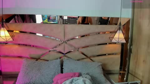 Snapshot of bonet_iris chatting on May 23, 2026, 11:03 am bonet_iris online show from May 23, 2026, 11:03 am