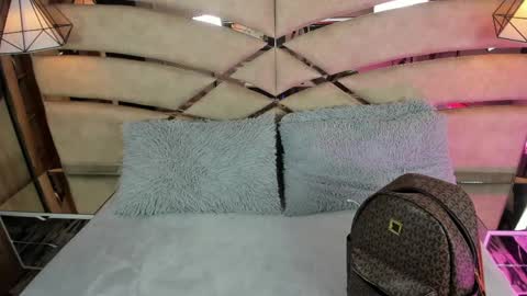 Snapshot of bonet_iris chatting on May 29, 2026, 11:08 am bonet_iris online show from May 29, 2026, 11:08 am