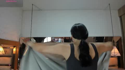 Snapshot of bonet_iris chatting on June 2, 2026, 11:01 am bonet_iris online show from June 2, 2026, 11:01 am