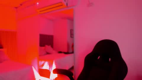 Bonnie  online show from January 15, 2026, 11:37 am