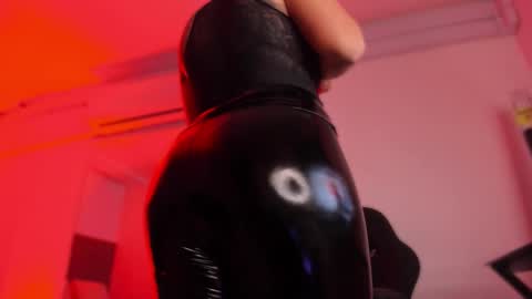 Bonnie  online show from February 1, 2026, 11:20 am