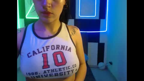 Bonnie online show from November 29, 2025, 2:31 pm