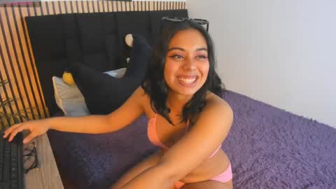 Bonnie online show from September 16, 2025, 3:18 am