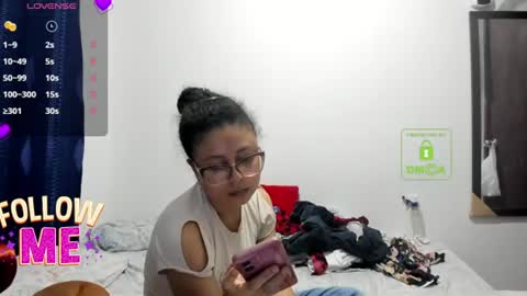 Snapshot of bonnie_lam_ chatting on June 18, 2026, 3:40 am bonnie lam hello welcome to my room I hope you have fun and you can reach your maximum pleasure here with me online show from June 18, 2026, 3:40 am