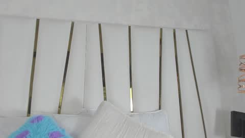 Bonnie online show from September 28, 2025, 7:08 pm