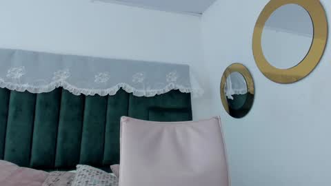   online show from January 19, 2025, 2:38 pm