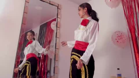   online show from February 14, 2025, 2:54 pm