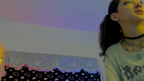 Snapshot of bonniecute_ chatting on May 6, 2026, 11:54 pm online show from May 6, 2026, 11:54 pm