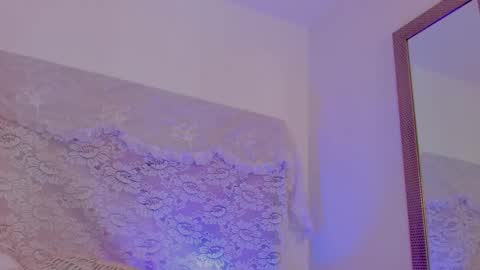 Snapshot of bonniecute_ chatting on May 12, 2026, 12:19 am online show from May 12, 2026, 12:19 am