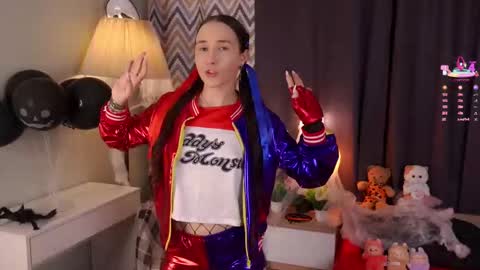 Emma online show from November 1, 2025, 12:56 am