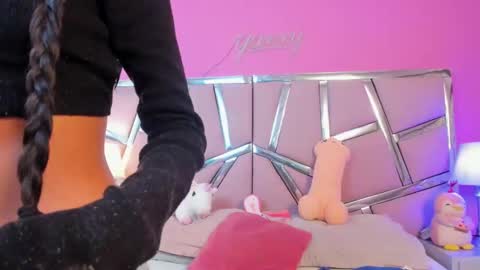 Bonnie  online show from March 7, 2025, 12:23 pm