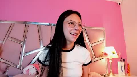 Snapshot of bonniepark_ chatting on July 1, 2026, 5:23 pm Bonnie online show from July 1, 2026, 5:23 pm