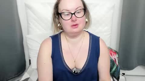 Bonnie online show from February 26, 2026, 4:55 am