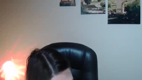 Snapshot of bonniexxx_ chatting on April 24, 2026, 9:23 am Bonnie online show from April 24, 2026, 9:23 am