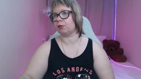 Snapshot of bonnnyboobsy chatting on May 15, 2026, 12:01 pm bonnnyboobsy online show from May 15, 2026, 12:01 pm