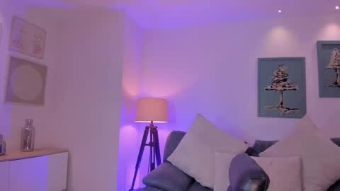 Bonny online show from September 17, 2025, 8:54 pm