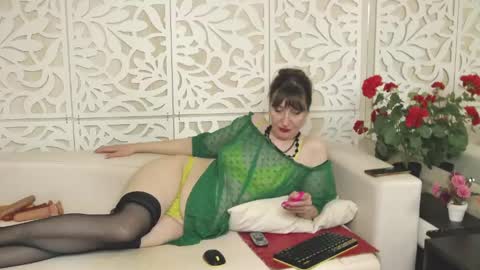 Snapshot of bonnysquirts chatting on May 14, 2026, 6:53 am Bonny online show from May 14, 2026, 6:53 am