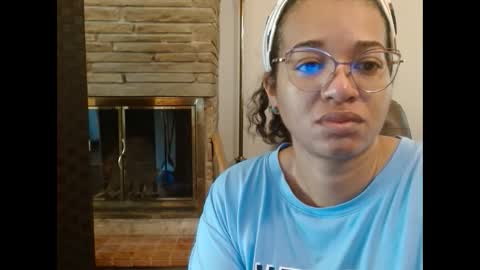 Queen Bon Vivantt online show from October 8, 2025, 12:47 pm