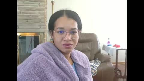 Queen Bon Vivantt online show from December 16, 2025, 3:06 pm