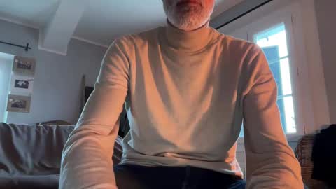 Snapshot of bonzo21 chatting on February 21, 2025, 4:37 pm bonzo21 online show from February 21, 2025, 4:37 pm