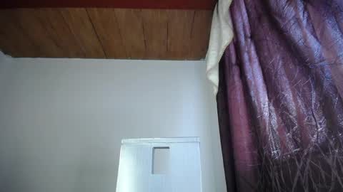 KIM     online show from March 31, 2026, 10:10 pm