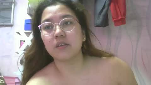 MommyMarie-Singlemom of 2. online show from March 9, 2025, 11:36 am