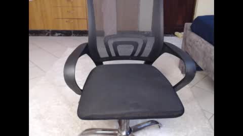 booby_candy online show from October 3, 2025, 5:32 pm