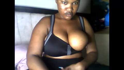 Snapshot of boobylicious012 chatting on June 7, 2026, 1:21 am boobylicious012 online show from June 7, 2026, 1:21 am