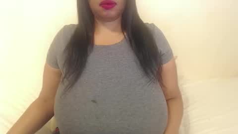 boobyqueen online show from October 22, 2025, 5:08 am