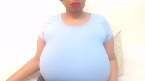 Snapshot of boobyqueen24 chatting on June 24, 2026, 6:51 pm boobyqueen online show from June 24, 2026, 6:51 pm