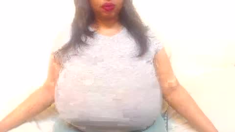 Snapshot of boobyqueen24 chatting on July 20, 2026, 12:29 pm boobyqueen online show from July 20, 2026, 12:29 pm