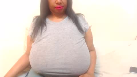 Snapshot of boobyqueen24 chatting on July 24, 2026, 2:04 pm boobyqueen online show from July 24, 2026, 2:04 pm