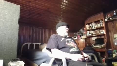 Snapshot of booshy chatting on January 8, 2025, 7:34 pm Booshwa online show from January 8, 2025, 7:34 pm