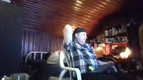 Snapshot of booshy chatting on February 6, 2025, 6:56 pm Booshwa online show from February 6, 2025, 6:56 pm