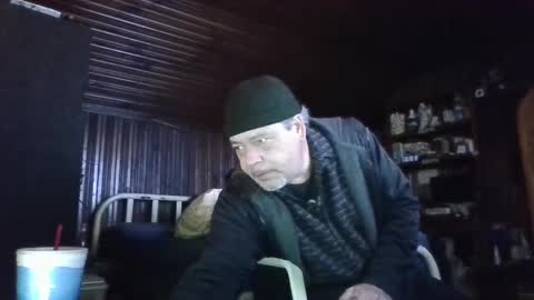 Snapshot of booshy chatting on February 9, 2025, 8:13 pm Booshwa online show from February 9, 2025, 8:13 pm