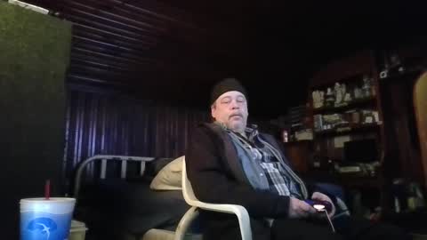 Snapshot of booshy chatting on February 16, 2025, 6:43 pm Booshwa online show from February 16, 2025, 6:43 pm