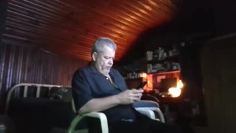 Snapshot of booshy chatting on October 15, 2025, 5:29 am Booshwa online show from October 15, 2025, 5:29 am