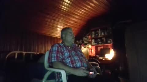 Snapshot of booshy chatting on October 18, 2025, 6:05 am Booshwa online show from October 18, 2025, 6:05 am