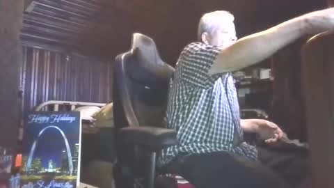 Snapshot of booshy chatting on May 26, 2026, 7:15 am Booshwa online show from May 26, 2026, 7:15 am