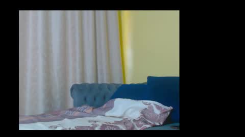 Snapshot of booty_mummy1 chatting on November 12, 2025, 10:04 am booty_mummy1 online show from November 12, 2025, 10:04 am