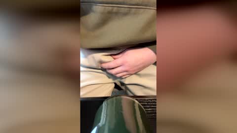 Snapshot of boowhou chatting on April 10, 2026, 9:08 pm BooWhoU online show from April 10, 2026, 9:08 pm