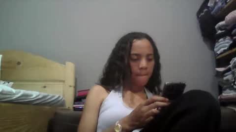 boozyArt online show from October 25, 2025, 3:07 pm