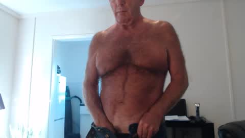 Snapshot of boppy21 chatting on September 11, 2025, 3:01 pm Boppy21 online show from September 11, 2025, 3:01 pm