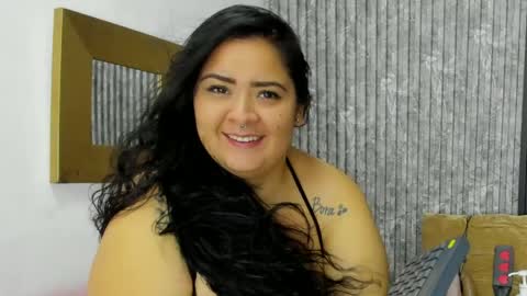   online show from April 10, 2026, 8:35 pm