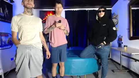 boranget online show from November 18, 2025, 11:58 am