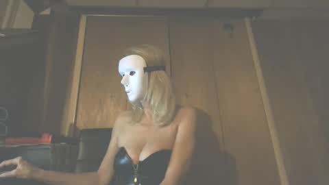 bored_housewife1985 online show from December 2, 2024, 9:35 am