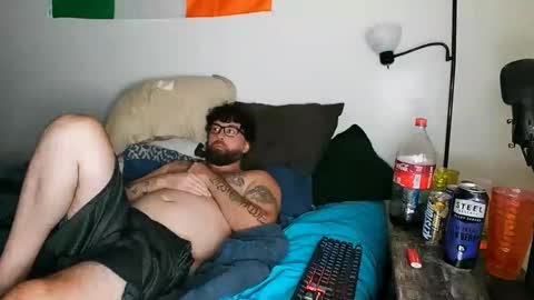 boredandirish21 online show from October 3, 2025, 5:32 pm