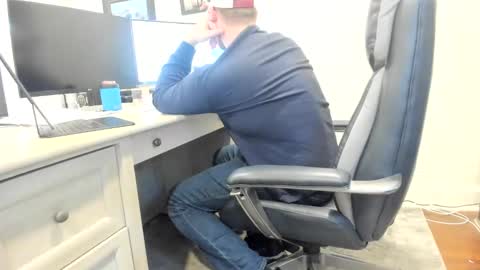 Snapshot of boredhorndog chatting on December 4, 2024, 6:06 pm Boredhorndog online show from December 4, 2024, 6:06 pm